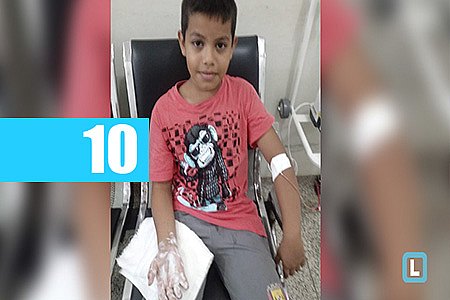 HERÓI: GAROTO DE NOVE ANOS QUEIMA AS MÃOS, MAS SALVA A VIZINHA DE INCÊNDIO - News Rondônia