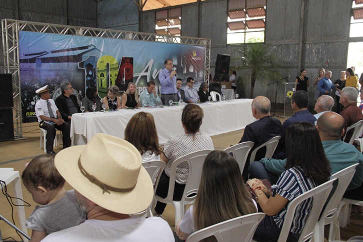 NO ANÚNCIO DA REVITALIZAÇÃO DA MADEIRA-MAMORÉ, GOVERNADOR REITERA APOIO A MUSEUS E DESTACA EXPORTAÇÕES - News Rondônia