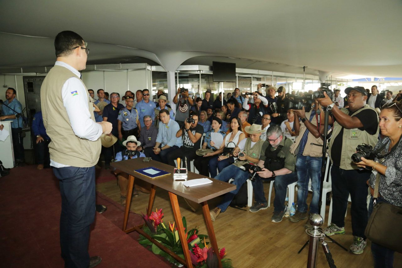 AO ABRIR OFICIALMENTE A RONDÔNIA RURAL SHOW, GOVERNADOR FALA DAS EXPECTATIVAS E CRESCIMENTO ECONÔMICO DO ESTADO - News Rondônia