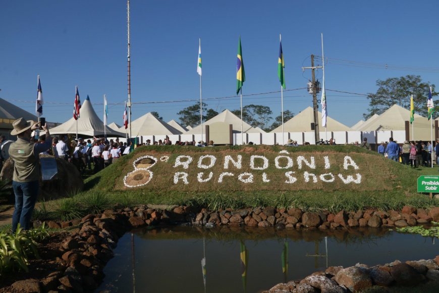 AO ABRIR OFICIALMENTE A RONDÔNIA RURAL SHOW, GOVERNADOR FALA DAS EXPECTATIVAS E CRESCIMENTO ECONÔMICO DO ESTADO - News Rondônia