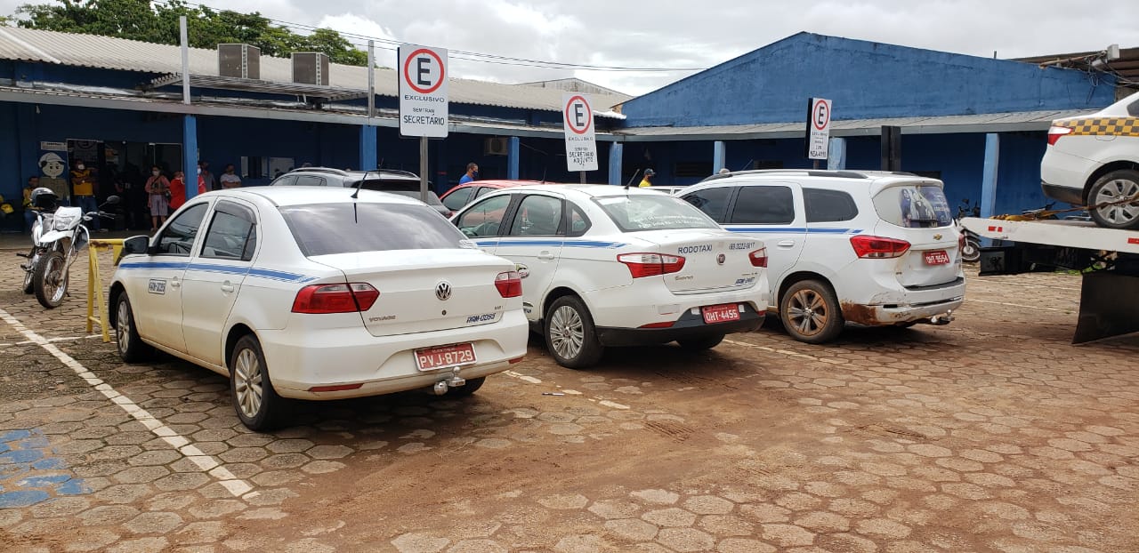 URGENTE: Taxista desmaia dentro de Semtran e PM é acionada - VÍDEO - News Rondônia