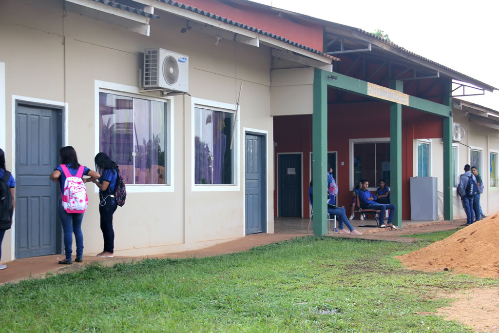 FALTA DE TRANSPORTE TERRESTRE CAUSA BAIXA NA FREQUÊNCIA ESCOLAR DE CUJUBIM - News Rondônia