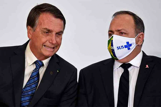 Bolsonaro elogia Pazuello e Ernesto por acordo da Fiocruz com a AstraZeneca - News Rondônia
