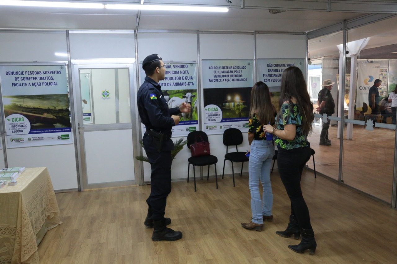 'HOMEM DO CAMPO INFORMADO É HOMEM DO CAMPO SEGURO' É MASSIFICADO PELA POLÍCIA MILITAR NA RONDÔNIA RURAL SHOW - News Rondônia