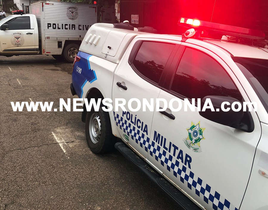 LAMENTÁVEL: Policiais militares tentam salvar homem de mal súbito e ele morre dentro de ambulância em distrito da capital - News Rondônia