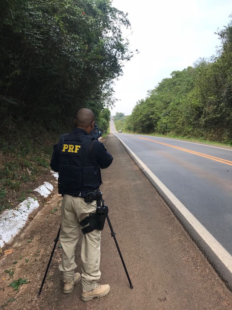 EM 2 HORAS, PRF FLAGRA 20 CONDUTORES COM EXCESSO DE VELOCIDADE - News Rondônia EM 2 HORAS, PRF FLAGRA 20 CONDUTORES COM EXCESSO DE VELOCIDADE - News Rondônia