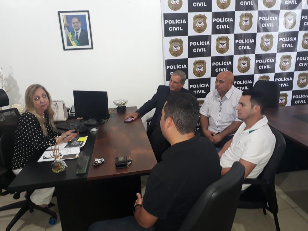 ADELINO FOLLADOR E VEREADORES DISCUTEM SEGURANÇA PÚBLICA DE ARIQUEMES - News Rondônia