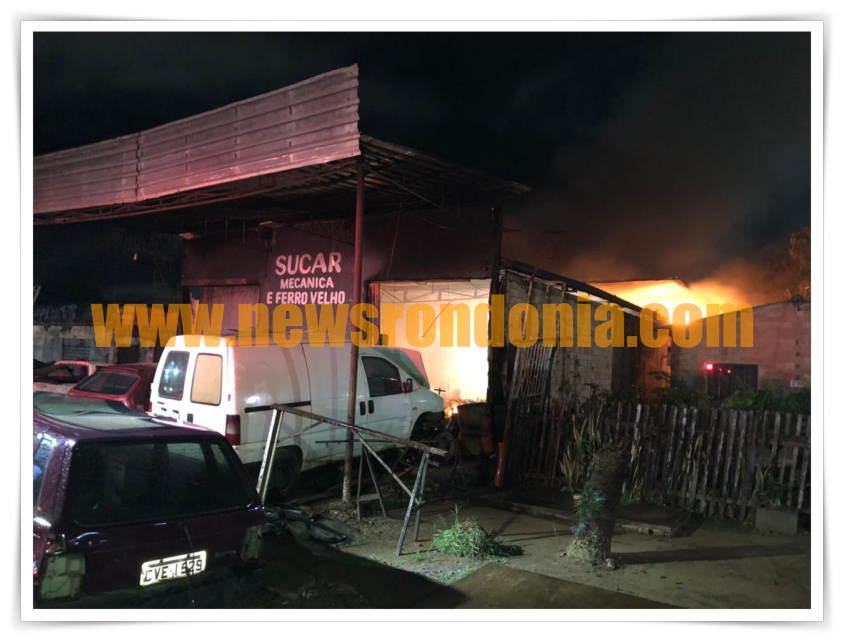 Incêndio destrói galpão de ferro Velho na zona leste de Porto Velho - News Rondônia