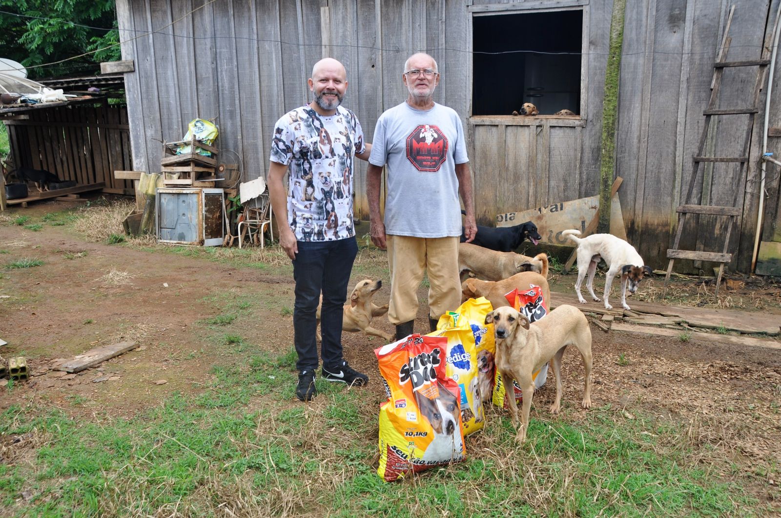 VEREADOR ALEKS PALITOT VISITA ABRIGO DE ANIMAIS - News Rondônia