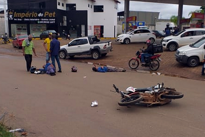VEJA VÍDEO - Grave acidente de trânsito deixa um morto e vários feridos - News Rondônia