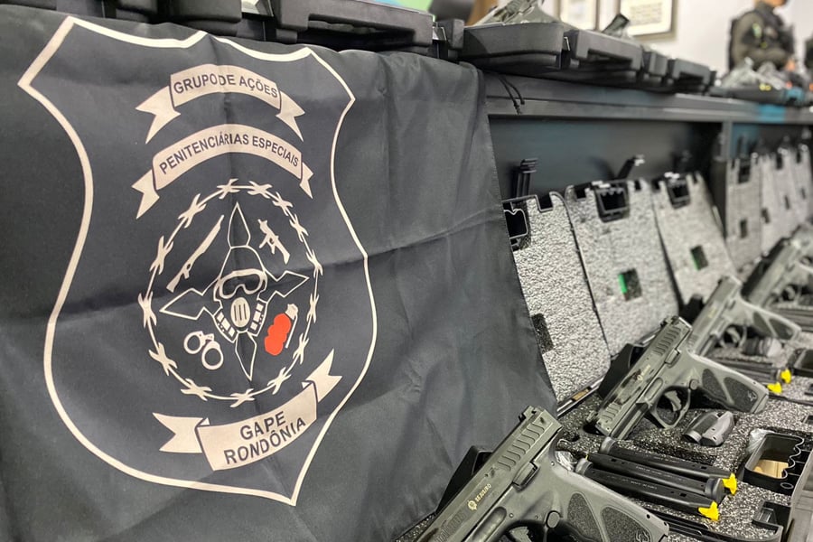 HISTÓRICO  Deputado Anderson participa da entrega oficial de pistolas TS-9, adquiridas através de recursos de suas emendas em parceria com a Sejus - News Rondônia