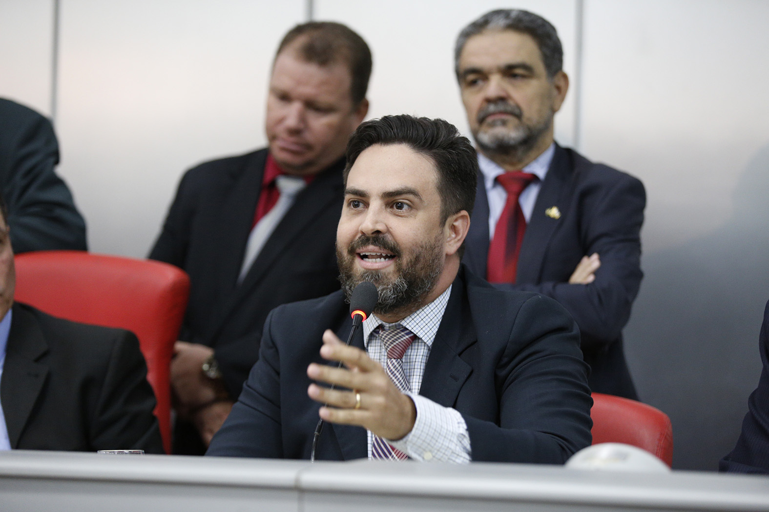 LEI DE AUTORIA DO DEPUTADO LÉO MORAES INSTITUI DIA DO AUDITOR DE CONTROLE EXTERNO - News Rondônia