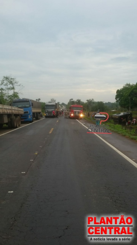 ACIDENTE FATAL COM TRÊS VÍTIMAS É REGISTRADO NA BR 364, IMAGENS FORTES CONFIRA - News Rondônia