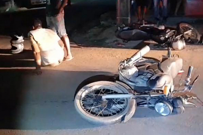 ATUALIZADA: Motociclista com suspeita de embriagues causa acidente em cruzamento do Mariana - News Rondônia