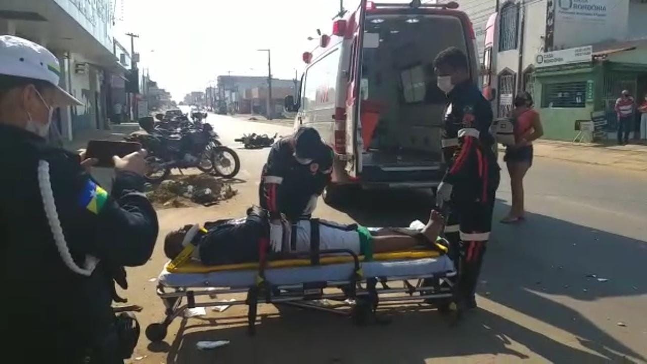 FRATURAS: Motociclista sofre graves lesões em acidente na zona leste - News Rondônia