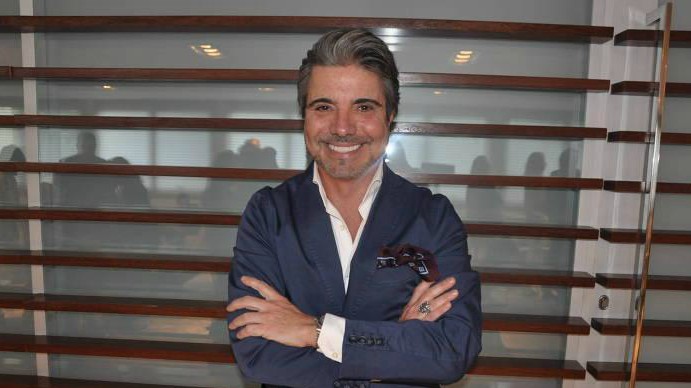 NEWS URGENTE: APRESENTADOR JOÃO KLÉBER É INTERNADO ÀS PRESSAS EM SP - News Rondônia