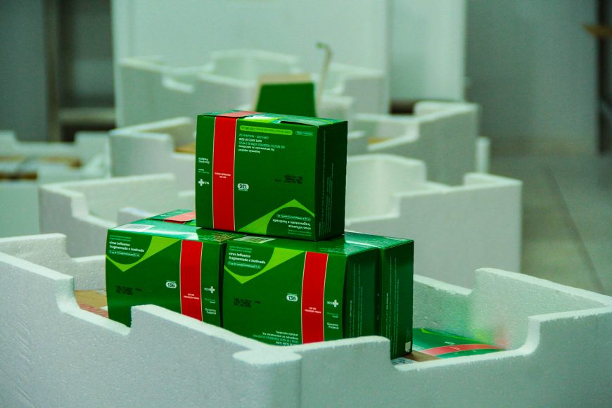 Rondônia realiza distribuição de vacinas contra gripe para municípios; 1ª fase deve imunizar 25% do grupo prioritário - News Rondônia