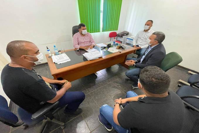 Deputado Alex Silva se reúne com prefeito e vereadores do município de Candeias do Jamari - News Rondônia