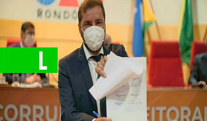 Hildon Chaves assina pacto e diz que a ética e os bons costumes não devem ir para a lata de lixo - News Rondônia
