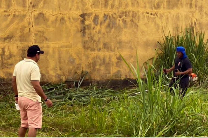 ATUANTE - Limpeza é feita no Campo Florestão pelo vereador Edimilson Dourado - News Rondônia