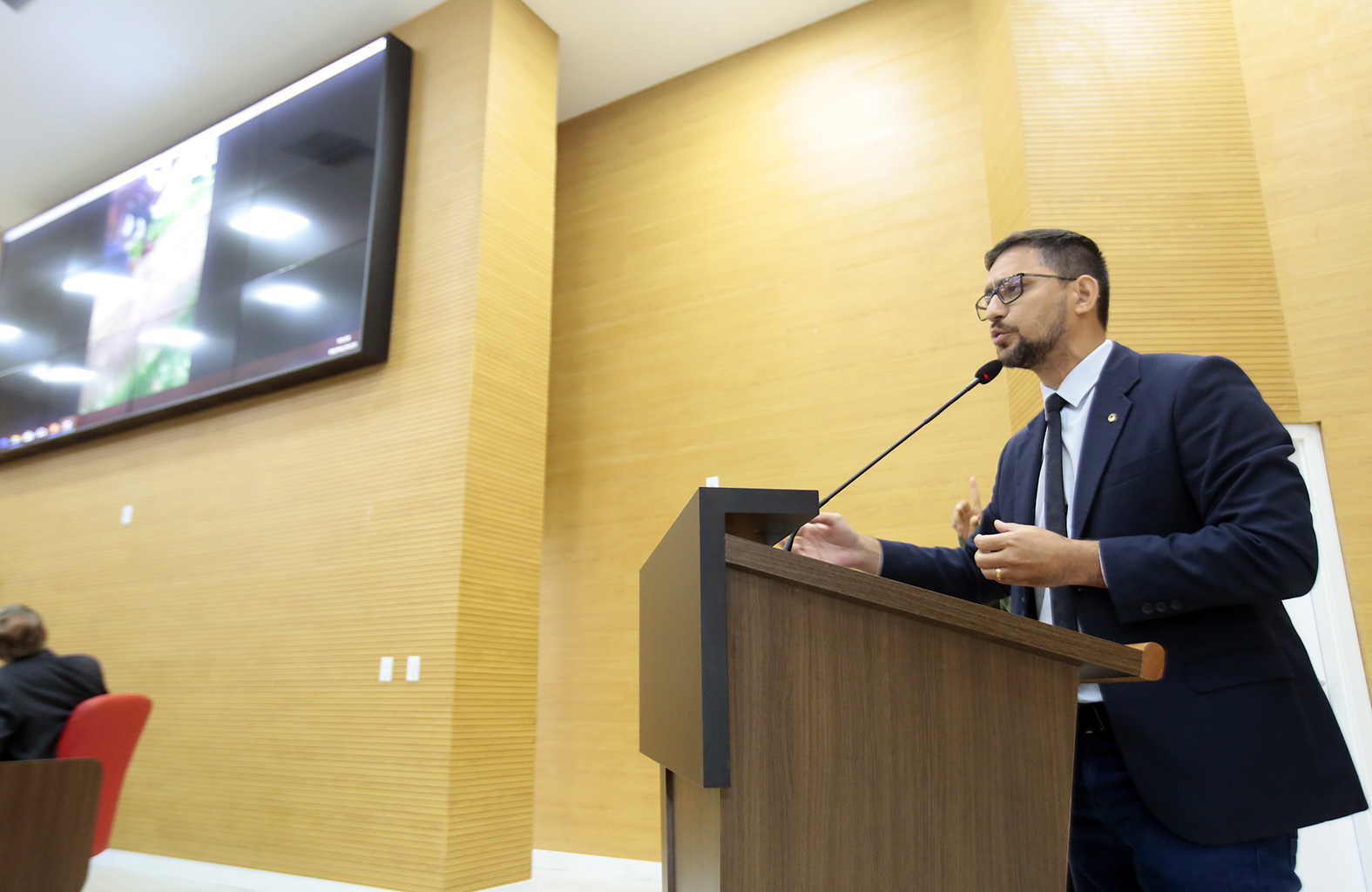DEPUTADO ANDERSON QUESTIONA GOVERNO SOBRE TRATAMENTO DE PACIENTES DE HEMODIÁLISE EM MEIO À PANDEMIA - News Rondônia