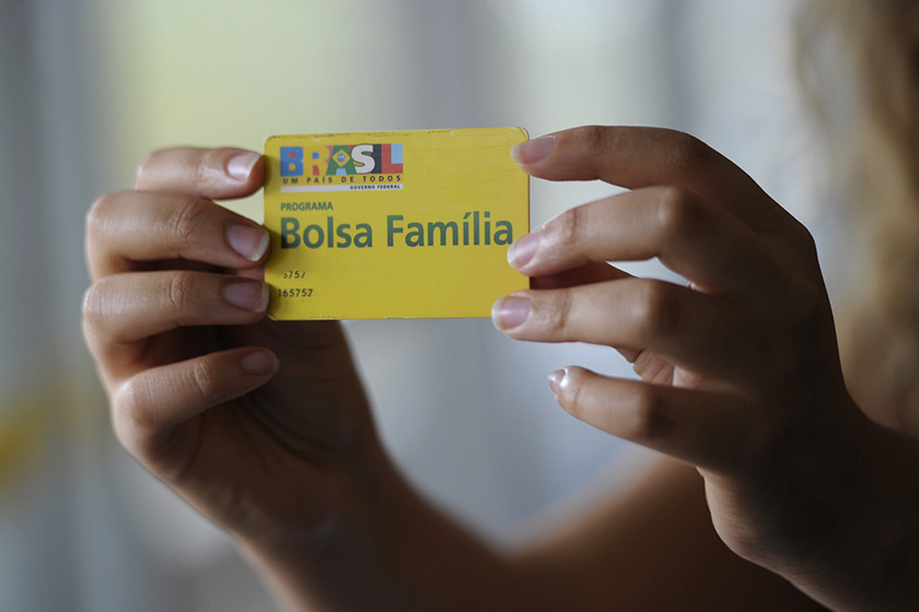 GOVERNO RETIRA 1,3 MILHÃO DE BENEFICIÁRIOS DO PROGRAMA BOLSA FAMÍLIA - News Rondônia