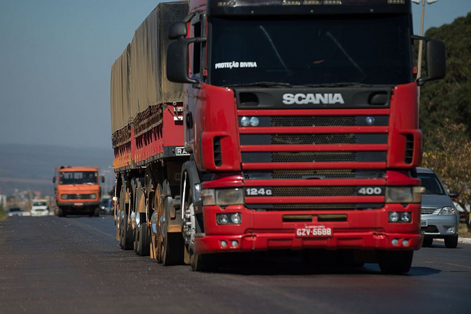 Sancionada a lei que altera tolerância no excesso de peso de caminhões - News Rondônia