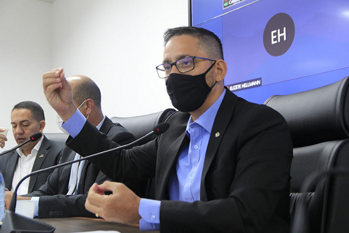 Na Comissão Segurança Pública, deputado Anderson discute com a Polícia Civil e secretário da Sesdec, situação dos conflitos agrários e invasões de terras em Rondônia - News Rondônia