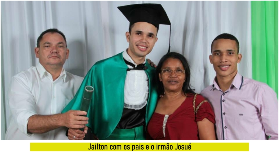O orgulho da família, que virou docente na UNIRON - News Rondônia