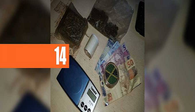 FORÇA TÁTICA PRENDE JOVEM QUE VENDIA DROGA EM SUA RESIDÊNCIA - News Rondônia