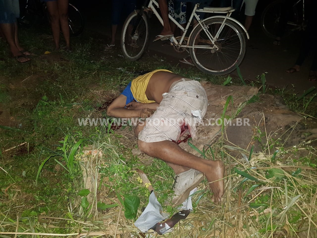 MOTORISTA FOGE APÓS ATROPELAR E MATAR PEDESTRE; VEJA VÍDEO - News Rondônia