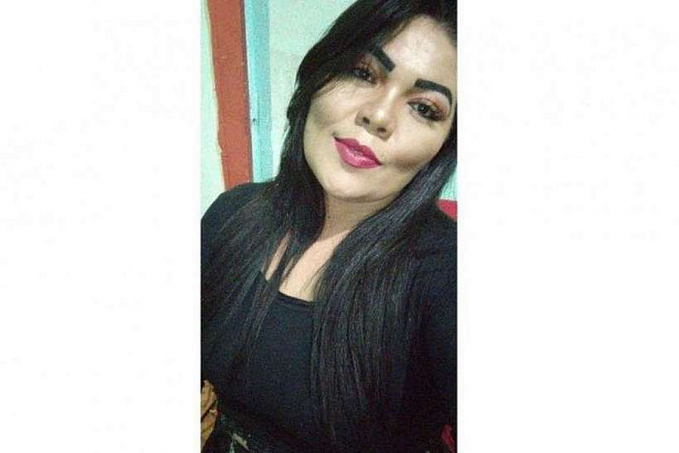 Mulher é assassinada pelo marido na frente da filha de 2 anos - News Rondônia