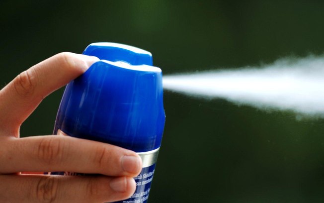 PRESO HOMEM QUE XINGOU E AMEAÇOU JOGAR SPRAY DE VENENO NO ROSTO DE CRIANÇAS - News Rondônia