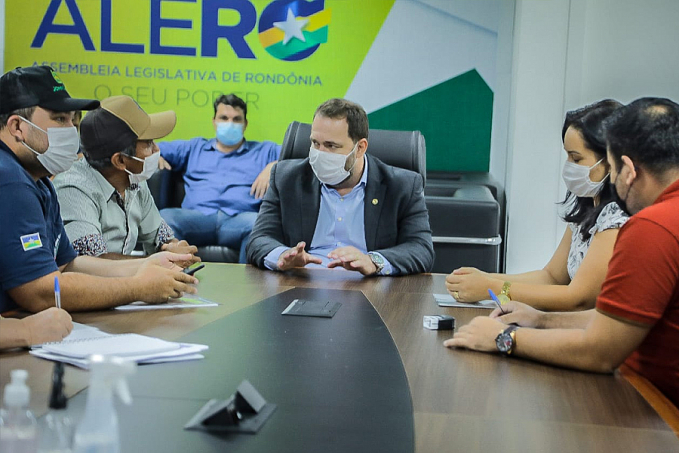 Presidente Alex Redano acolhe demandas de Nova Brasilândia do Oeste - News Rondônia