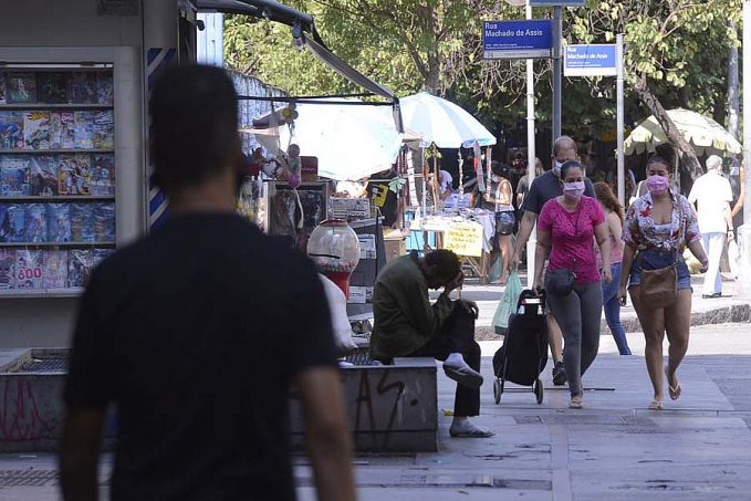 Governo do Rio determina volta de servidores vacinados ao trabalho - News Rondônia