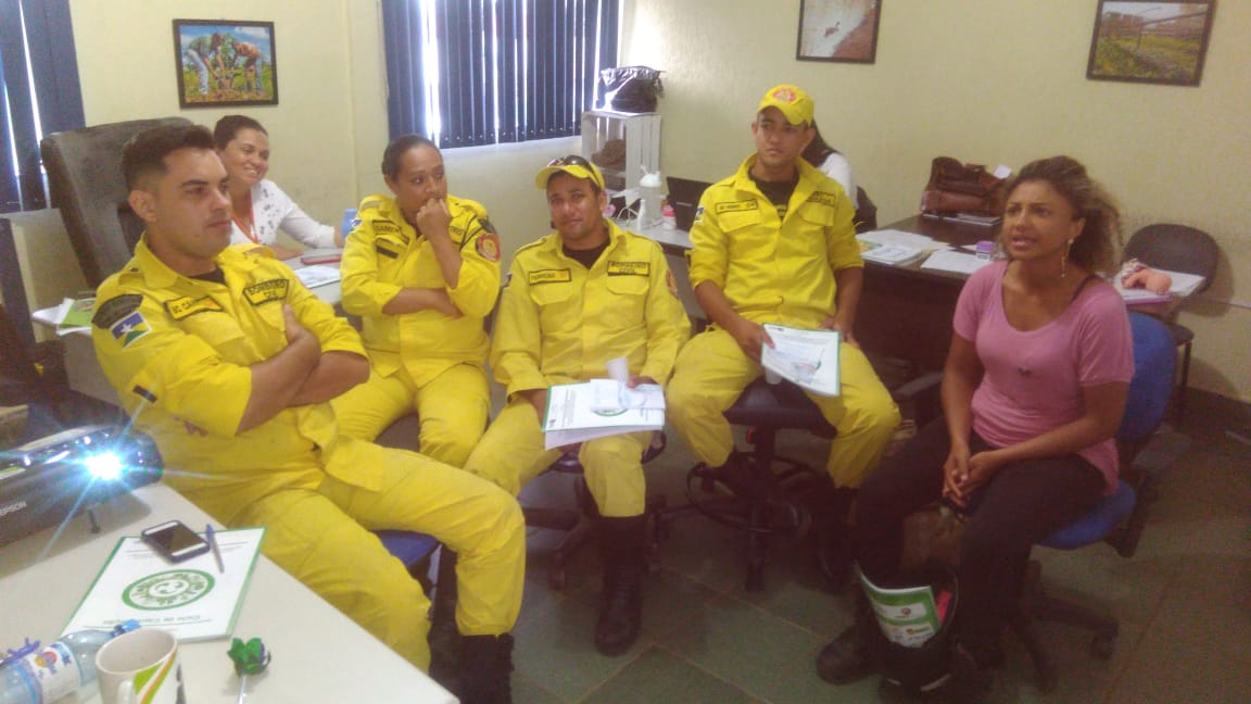 PORTO VELHO: SEMA CAPACITA ESTAGIÁRIOS E BOMBEIROS CIVIS SOBRE COLETA SELETIVA - News Rondônia