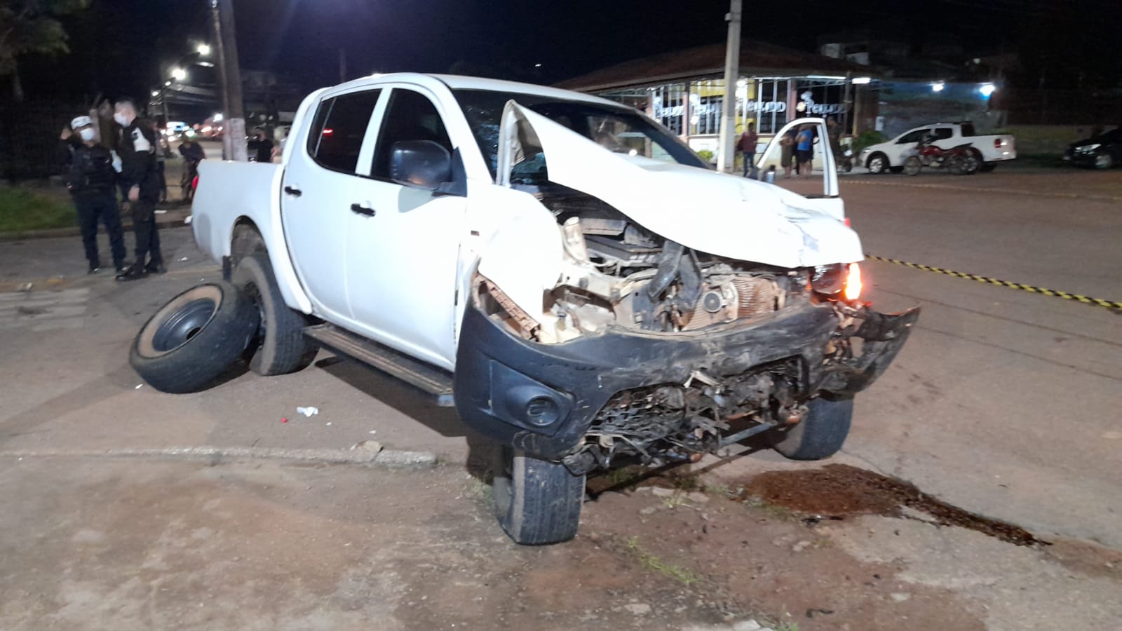 NO CRUZAMENTO - Motorista alucinado causa dois acidentes e deixa quatro feridos na capital - News Rondônia
