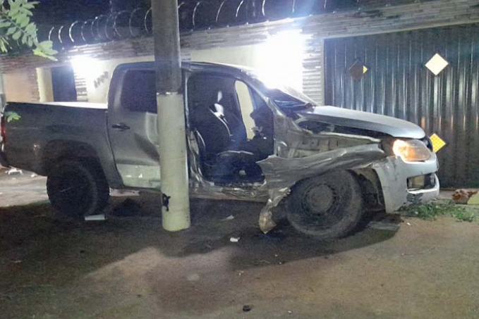 NO CRUZAMENTO - Motorista alucinado causa dois acidentes e deixa quatro feridos na capital - News Rondônia