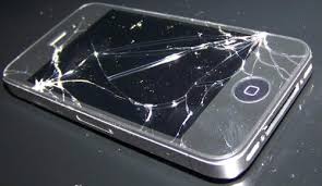 MULHER QUEBRA CELULAR DO MARIDO APÓS ELE RECEBER LIGAÇÃO DE OUTRA; AMBOS BRIGAM E VÃO PARAR NA DELEGACIA - News Rondônia