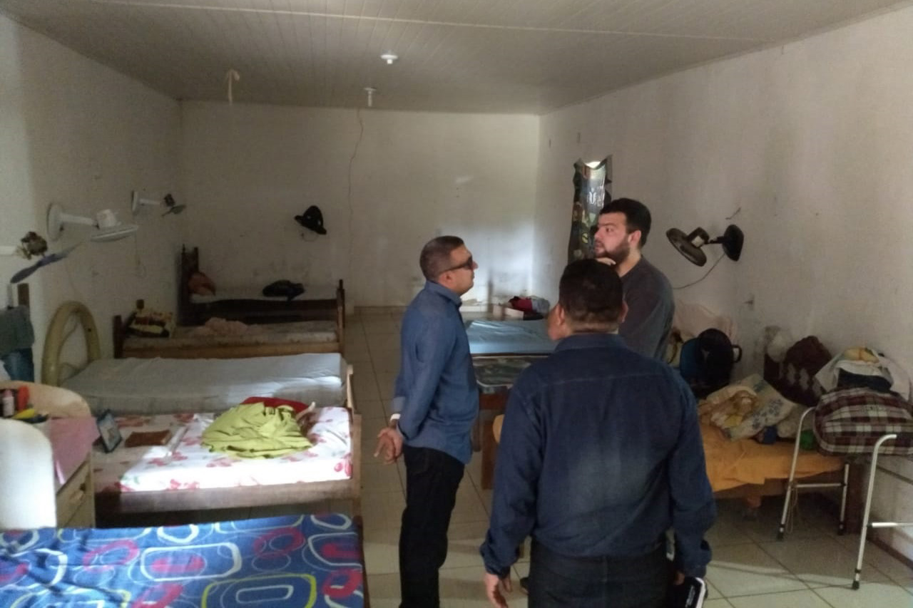 DEPUTADO ALEX SILVA REALIZA VISITA A COMUNIDADE TERAPÊUTICA CASA GILEADE - News Rondônia