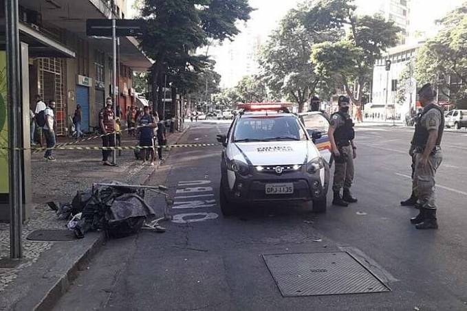 Corpo de um homem é encontrado dentro de carrinho de supermercado - News Rondônia