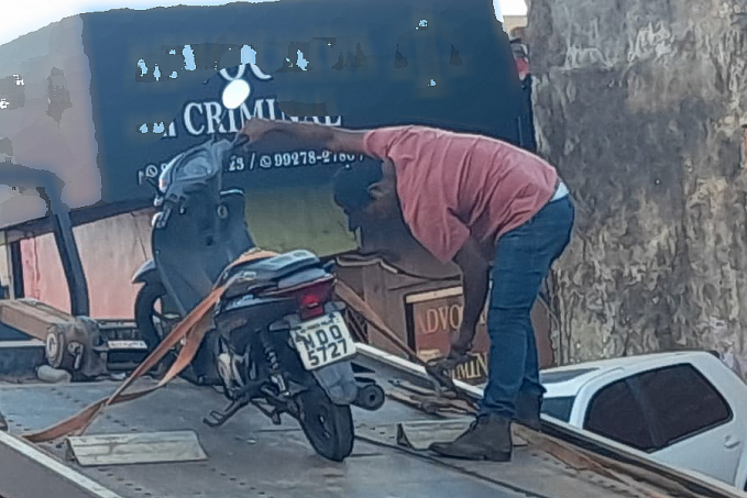 NO MOCÓ: Mulher é presa com moto roubada em residência na zona leste - News Rondônia