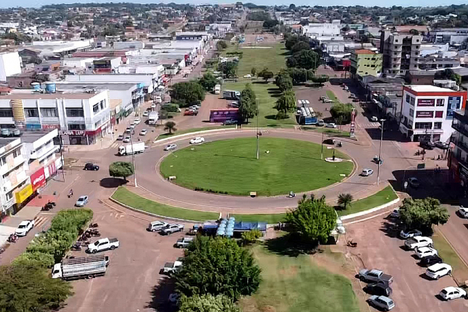 Prefeito de Rolim publica lei que concede gratificação natalina e adicional de férias para si, a vice e os vereadores - News Rondônia