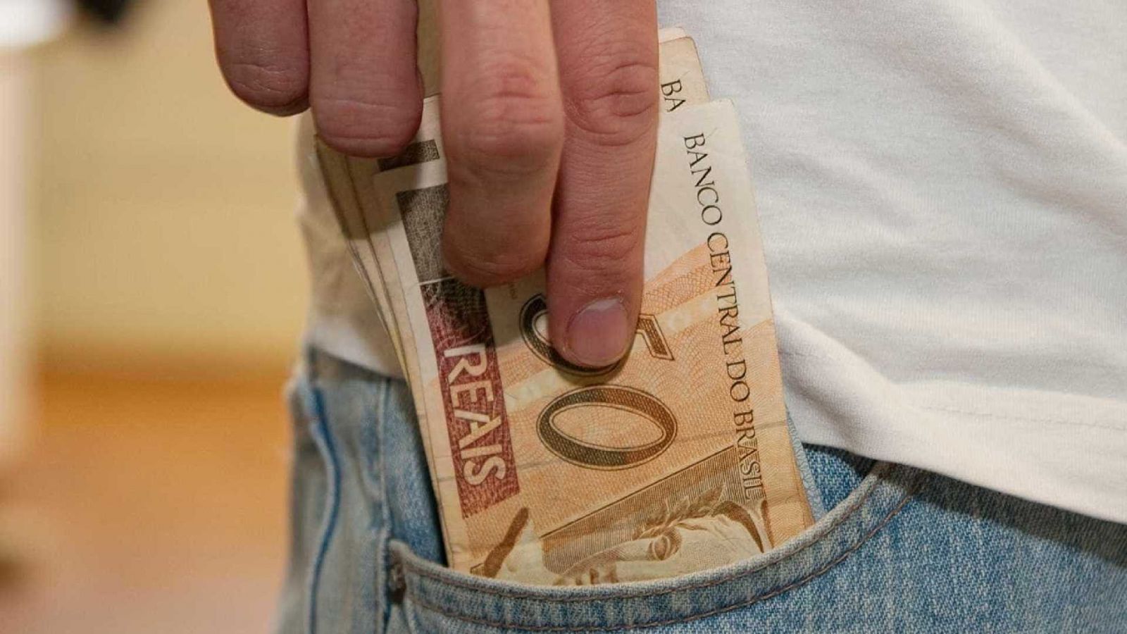 ASSEMBLEIAS ESTADUAIS GASTAM R$12,4 MI POR ANO COM AUXÍLIO-MORADIA - News Rondônia