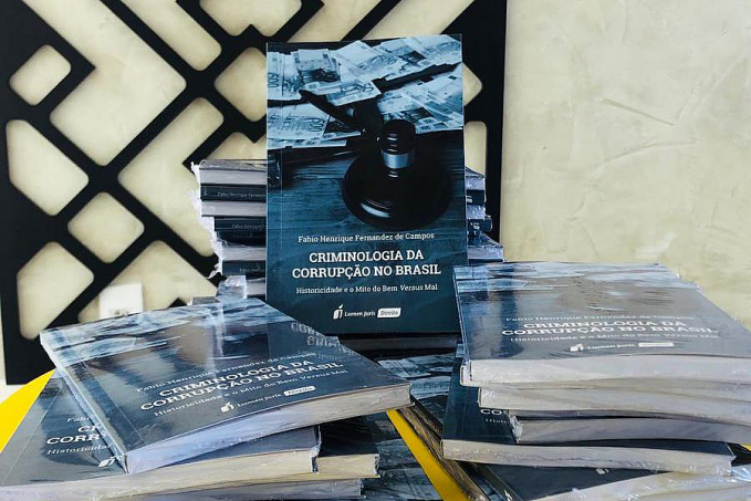 Docente do curso de Direito da UNESC Rondônia lança livro "Criminologia da Corrupção no Brasil" - News Rondônia