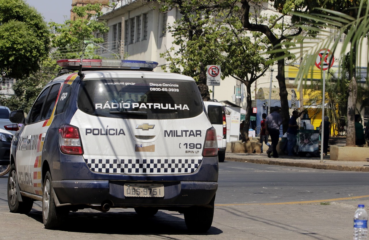RELÓGIO DE PULSO SALVA VÍTIMA DE ASSALTO DE LEVAR FACADA NA BARRIGA - News Rondônia