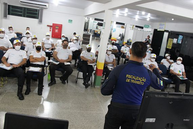 Agentes de trânsito do Detran fazem treinamento de atualização sobre a Lei Seca - News Rondônia