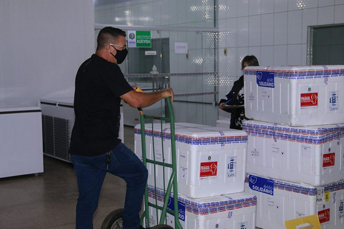 IMUNIZANTES - Rondônia recebe nova remessa com 53.750 doses de vacinas contra a covid-19 - News Rondônia