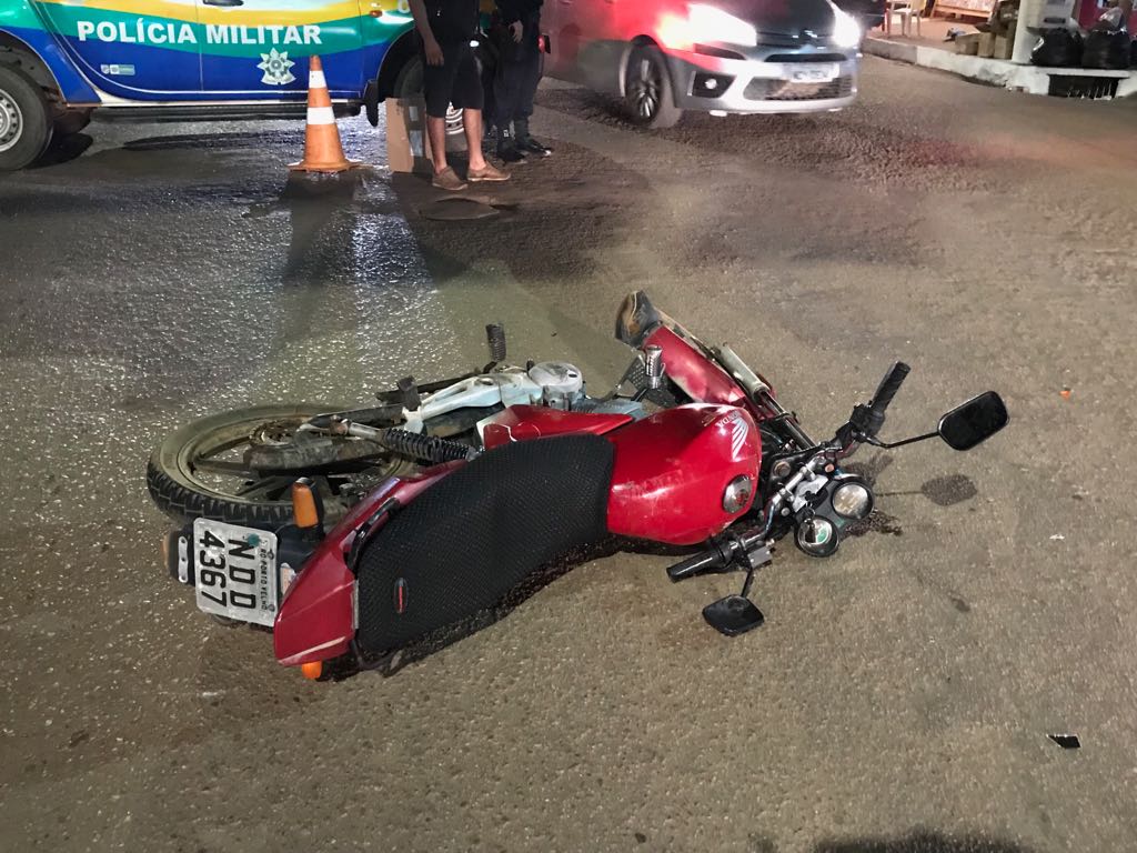 ESTUDANTE FICA FERIDA AO SER ATINGIDA POR MOTOCICLISTA QUE PASSOU SINAL VERMELHO - News Rondônia