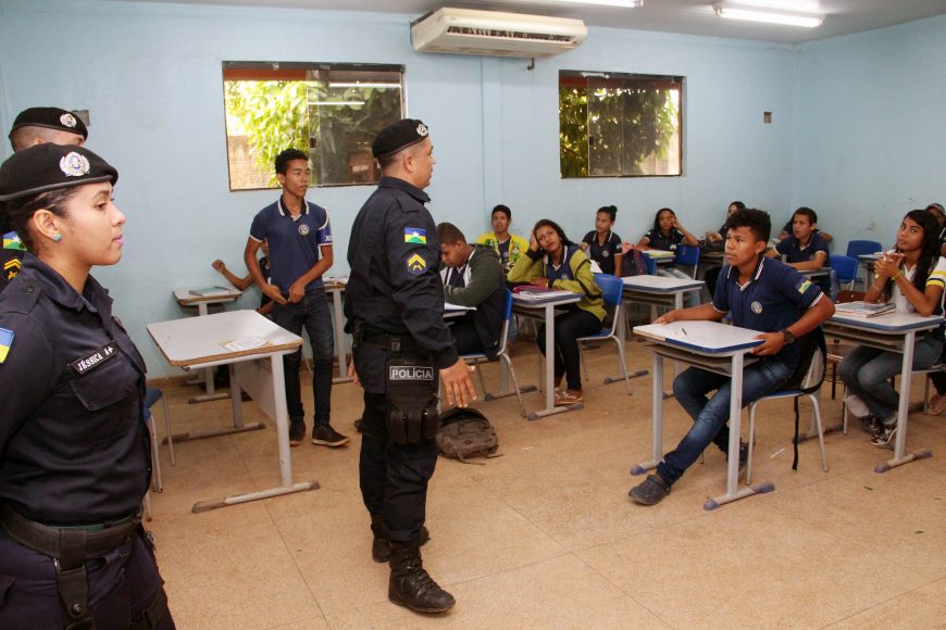 BATALHÃO DA PM REDUZ CASOS DE VANDALISMO E AUMENTA APROVEITAMENTO ESCOLAR NA ZONA LESTE DE PORTO VELHO - News Rondônia